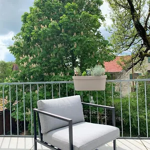 Apartment Fe Wo Brunnen - 120 Qm - Ruhige Lage - Viel Natur- Komfortabel - Grosser Balkon Und Garten, Memmingen